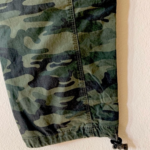 NWT BLOSSOM CLOVER CAMO PANTS SIZE 8 SO CUTE!! - Picture 4 of 5